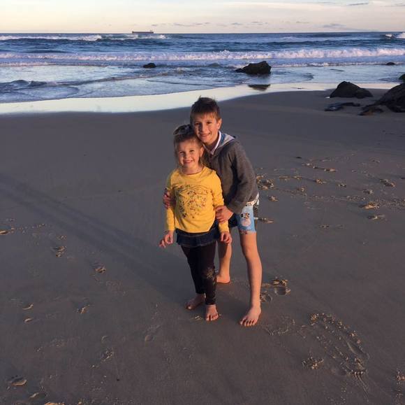 Meet your Posher, Jessica - Picture 1 of 1